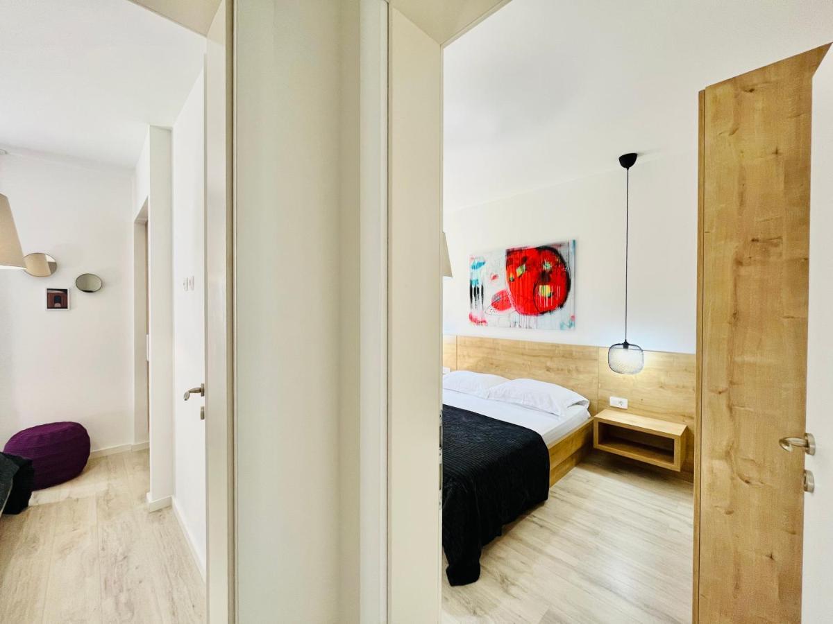 Apartments And Rooms Matesa Vodice Exterior photo