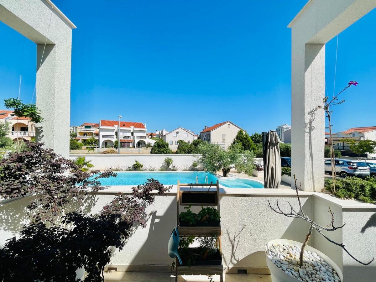 Apartments And Rooms Matesa Vodice Exterior photo