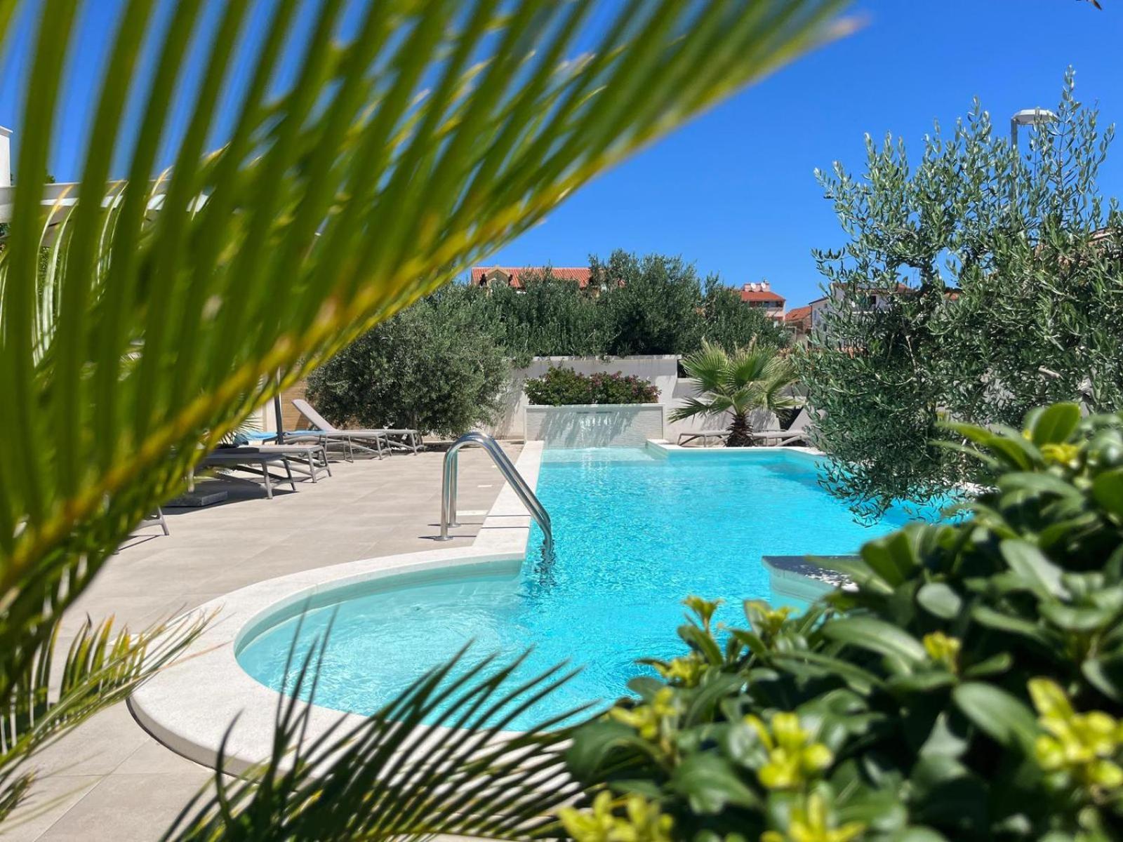 Apartments And Rooms Matesa Vodice Exterior photo
